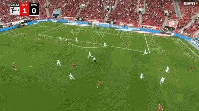 門將烏龍，反向一球成名