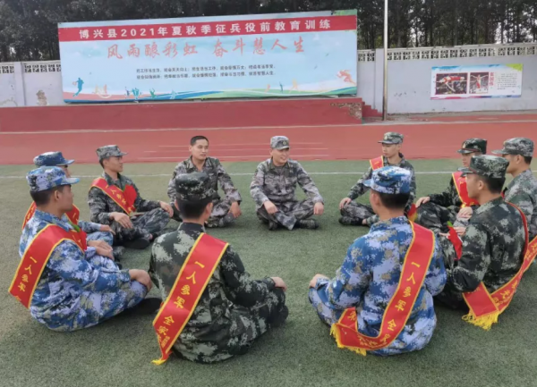 絕對牛人！優秀連長被任命為武裝部長，這算破格提拔了吧？