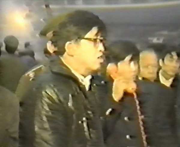 1988年，滬杭線兩列車正面相撞，27名日本學生遇難