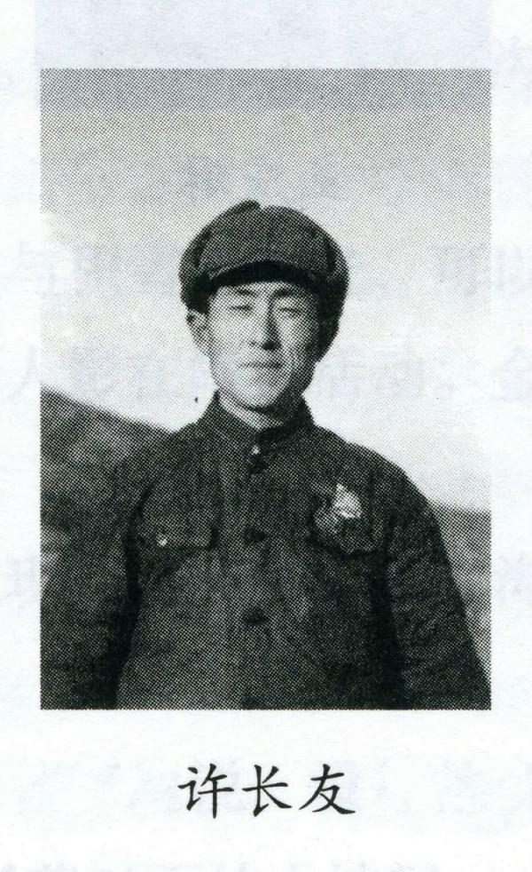 1958年,軍區一首長路過遼寧視察,發現糧庫警衛是犧牲5年戰友 1958年,軍區一首長路過遼寧視察,發現糧庫警衛是犧牲5年戰友