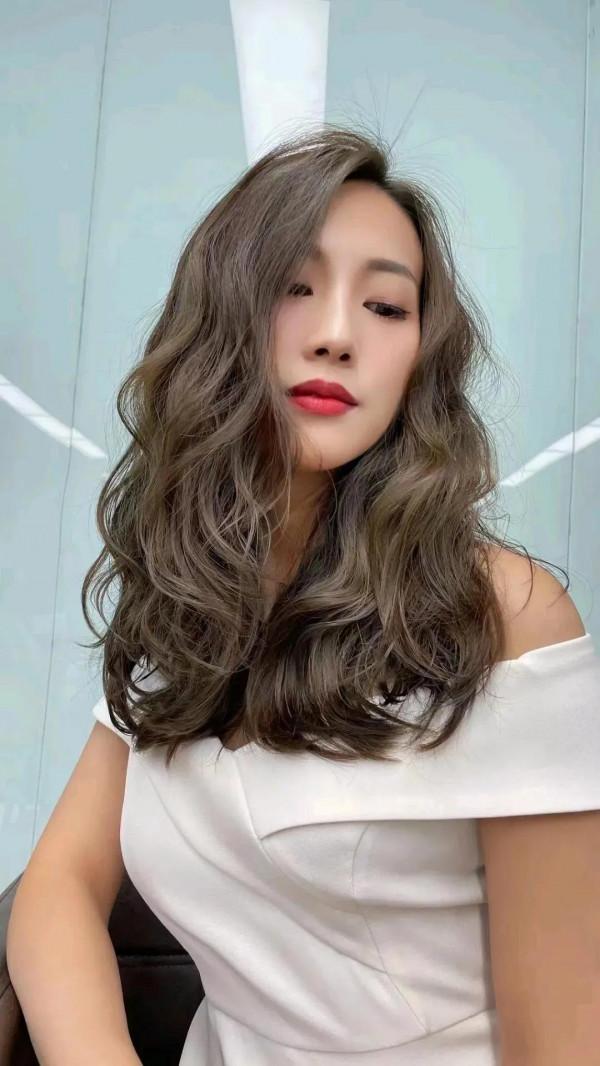 現在做髮型，到過年才是最好看的狀態