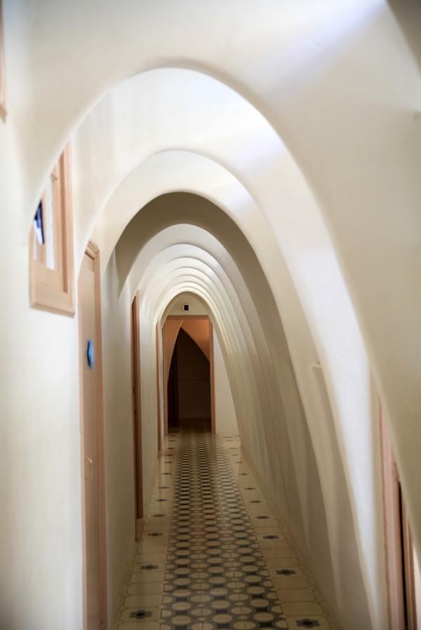 晨楓：巴塞羅那聖家堂是建築異葩，不是里程碑