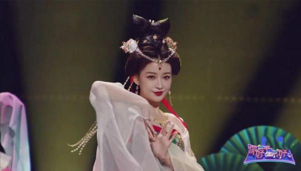 明星百萬修圖師名副其實？有的技術堪比&OpenCurlyDoubleQuote;換頭&rdquo;，有的卻越修越醜