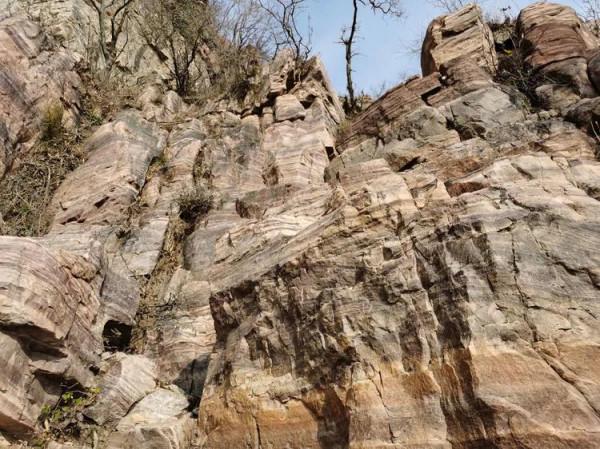 徒步白雲寺渡槽一一絕壁大梯一一上白雲一一白雲寺 徒步白雲寺渡槽一一絕壁大梯一一上白雲一一白雲寺