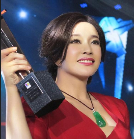 臉腫，嘴歪，笑不出來，整容後的&quot&semi;矽膠臉&quot&semi;把這9位好演員，害慘了