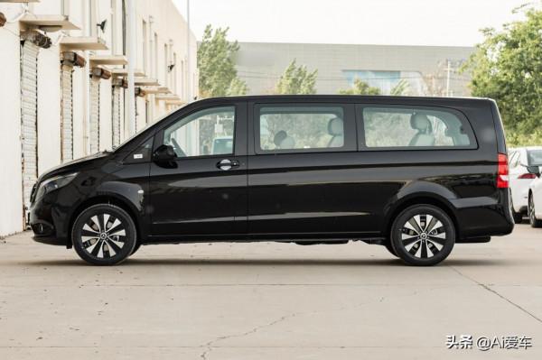 比別克GL8空間大牌面大,車價便宜的豪華大商務車,實拍賓士威霆 比別克GL8空間大牌面大,車價便宜的豪華大商務車,實拍賓士威霆