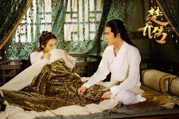 楚喬傳星月夫婦有愛瞬間,趙麗穎啥時候能把林更新撈上來是個問題 楚喬傳星月夫婦有愛瞬間,趙麗穎啥時候能把林更新撈上來是個問題