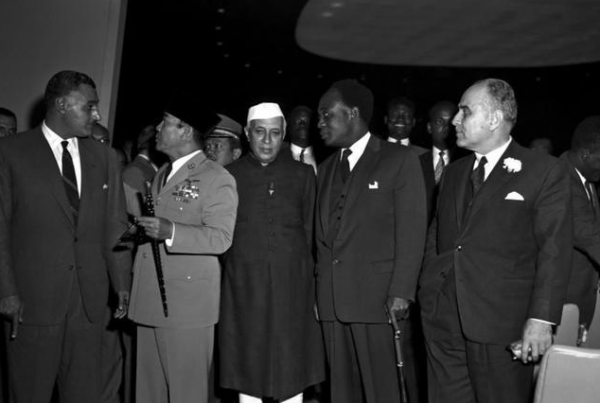 非洲特可憐總統：來訪中國時遭突然撤職，晚年被追打，死因仍是謎