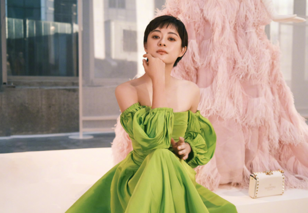 39歲孫儷,活力滿滿,身材如少女,瑜伽練起來,你也可以像她一樣 39歲孫儷,活力滿滿,身材如少女,瑜伽練起來,你也可以像她一樣