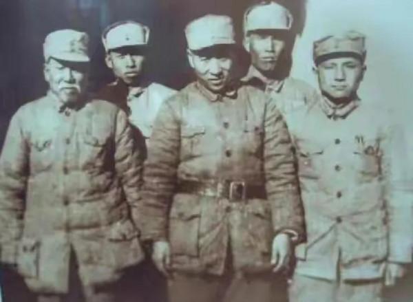 四野是一支兵力最強悍，武器最精良，戰將最齊備的鐵血雄師