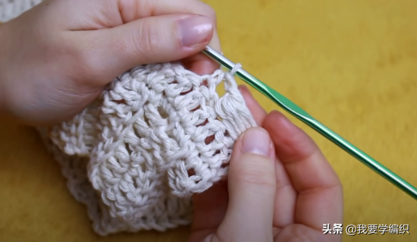 時尚顯氣質的修身鉤針女裙,半高領棗花裙教程,外穿或內搭都好看 時尚顯氣質的修身鉤針女裙,半高領棗花裙教程,外穿或內搭都好看