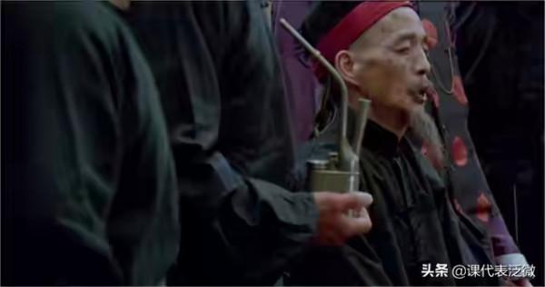 電影《神鞭》35年：“傻二”成公安大學教師，大反派逆襲成影帝