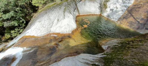光霧山景區十八月潭瀑布群