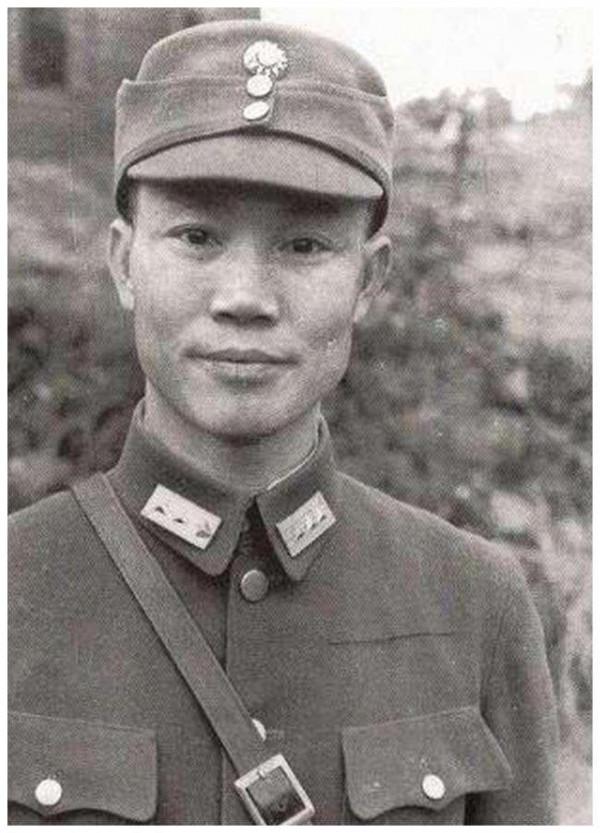 四野兵臨城下,蔣軍要求起義,我軍政委搖頭:你們只能投降 四野兵臨城下,蔣軍要求起義,我軍政委搖頭:你們只能投降