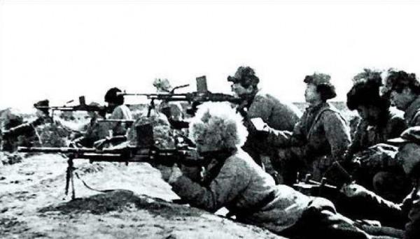 100多萬部隊裝備上萬門火炮，東北野戰軍入關時，實力有多強？