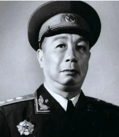 1955年大授銜時,哪幾位上將來自於新四軍? 1955年大授銜時,哪幾位上將來自於新四軍?