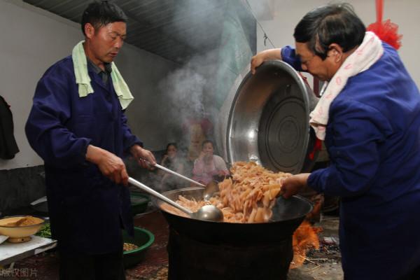 河南農村大席上，最受歡迎4道菜，實惠又好吃，年輕人卻很少吃過