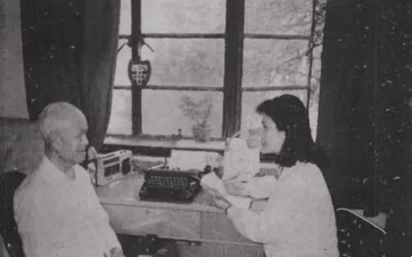 1986年,一位盲人來到上海外事辦:請把我送上英女王的遊輪 1986年,一位盲人來到上海外事辦:請把我送上英女王的遊輪