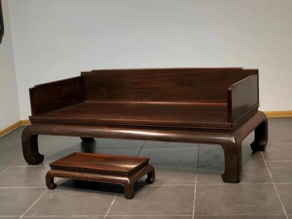 大紅酸枝（交趾黃檀）精品全獨板羅漢床