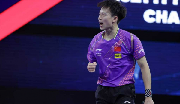 中國男乒金左手大戰！王楚欽七局苦戰4比3擊敗林高遠，奪男單冠軍