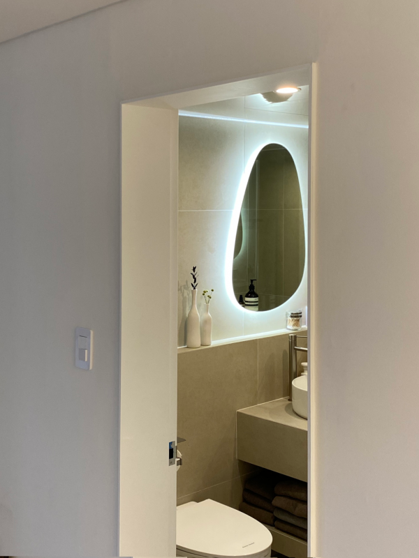 90㎡二手房非常簡單，跟奢華不沾邊，&OpenCurlyDoubleQuote;封閉式玄關&rdquo;被誇裝修模板