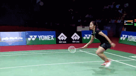 打球那麼多年還處處捱打？趕快跟大神學學後退步法