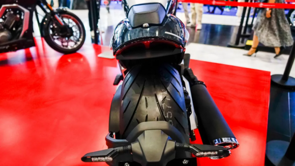 高金GK1200 GK1000公升級新車強勢登陸重慶摩博會