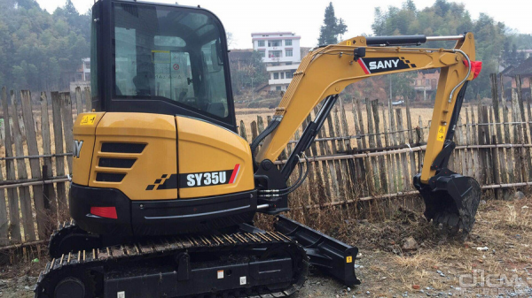 三一微挖驚豔亮相住博會，我們看看它到底能做些啥？