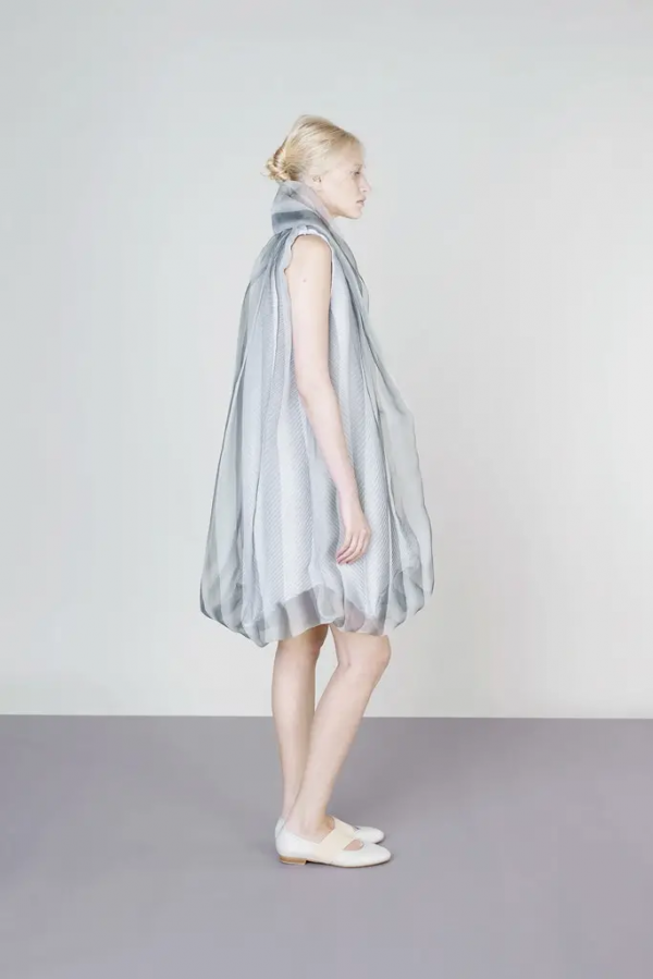 三宅一生｜他鐘愛褶皺，輪廓，解構，將時尚變成藝術