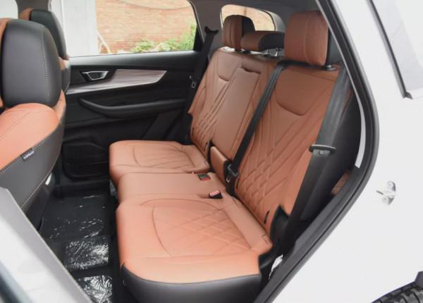 大7座國產SUV比拼：東風風行T5L對比奇瑞瑞虎8