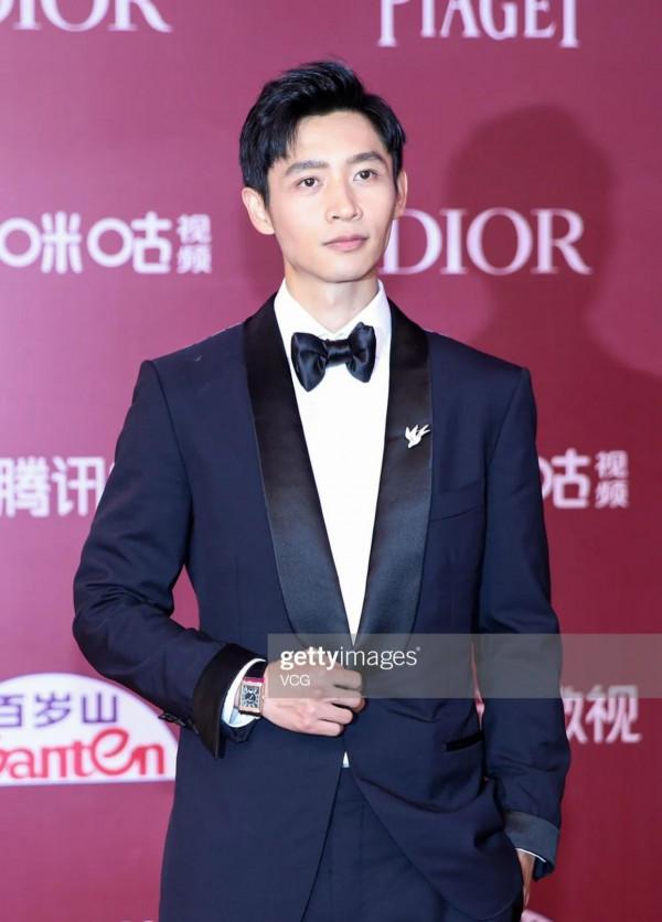 男明星生圖比拼！黃曉明陳坤氣質拉滿，吳京還是那套熟悉的西裝