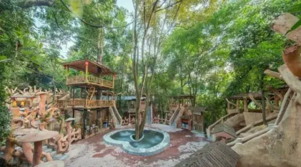 趣旗自駕線路分享：歡聚小年，共剪窗花，泡樹上溫泉，住樹上木屋