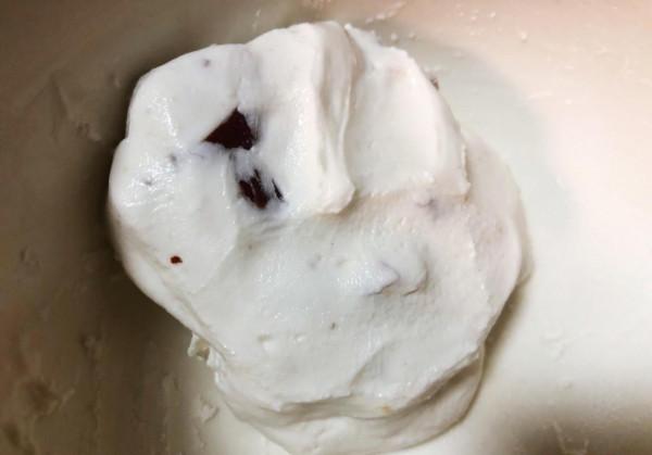 年夜飯就要喜慶，一道“炮竹聲聲”端上桌，年味十足，寓意開門紅