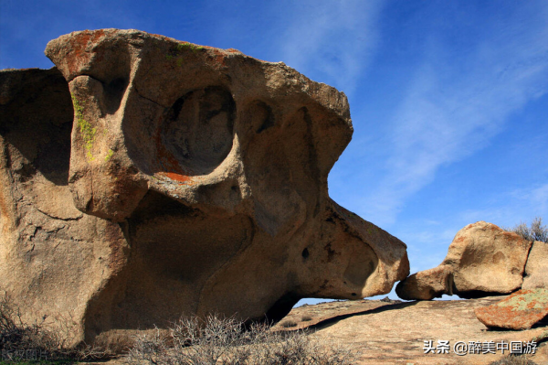 遊覽怪石峪景區，怪石突兀，造型各異，千姿百態，令人腦洞大開