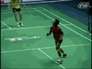 業餘球友的噩夢，練好羽毛球反手後場球，我們到底該做好哪些努力