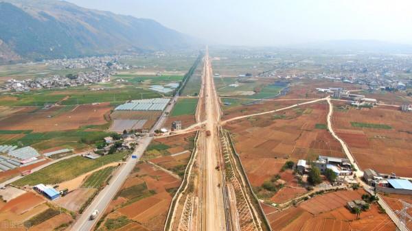 該省雄心壯志,誓要2025年建成六千公里鐵路,6條在建,18條規劃 該省雄心壯志,誓要2025年建成六千公里鐵路,6條在建,18條規劃