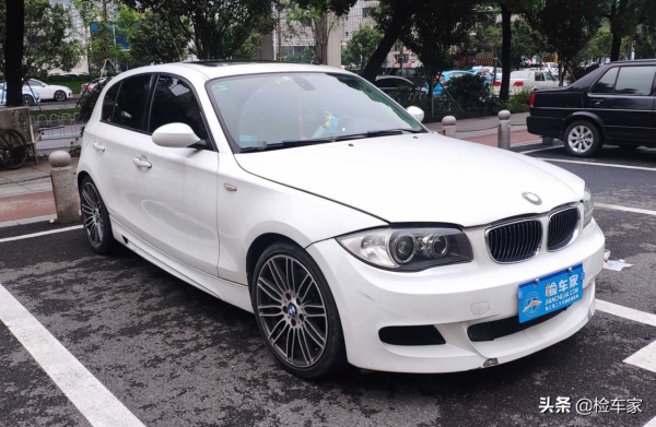 活久見,兩廂車配6缸發動機!9萬買輛曾經50萬的寶馬1系值不值? 活久見,兩廂車配6缸發動機!9萬買輛曾經50萬的寶馬1系值不值?