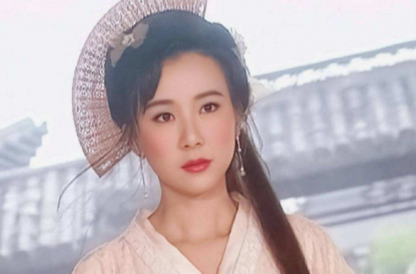 那些整容過的女明星，年紀大了之後，顏值會有什麼變化？