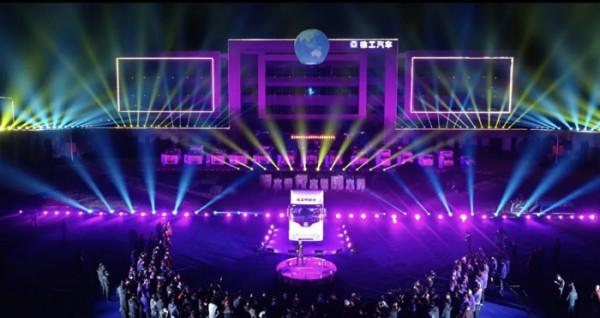 新品釋出！徐工新能源重卡&OpenCurlyDoubleQuote;e藍&rdquo;品牌高光首秀