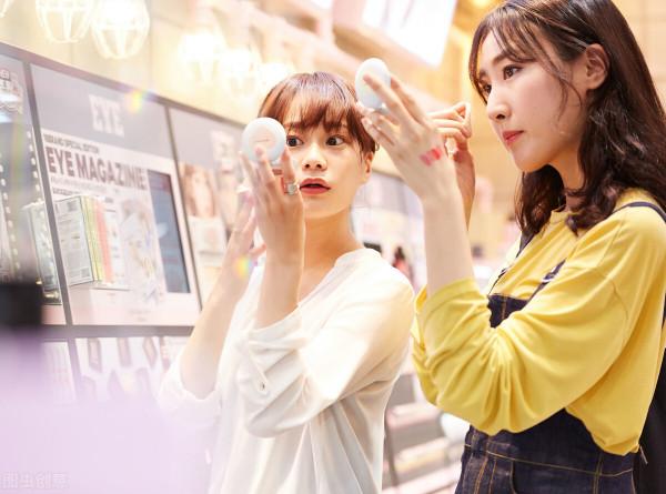 美瞳市場規模不斷擴大 2021年後行業景氣度有望在中長期持續增長