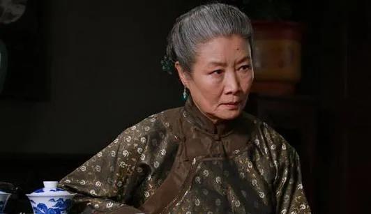 81歲的呂中嫁給了《西遊記》裡“鎮元大仙”,一對兒女都很爭氣 81歲的呂中嫁給了《西遊記》裡“鎮元大仙”,一對兒女都很爭氣