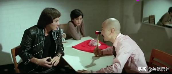 十大經典港片(90年以後出生的可能一部都沒看過) 十大經典港片(90年以後出生的可能一部都沒看過)