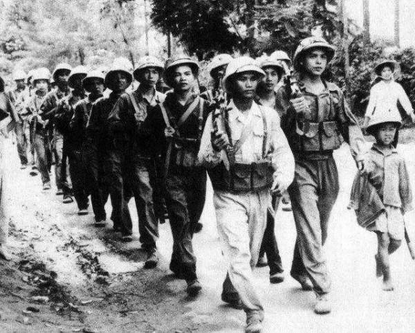 陳賡前往越南做軍事顧問，戰術征服越南軍官，成績斐然