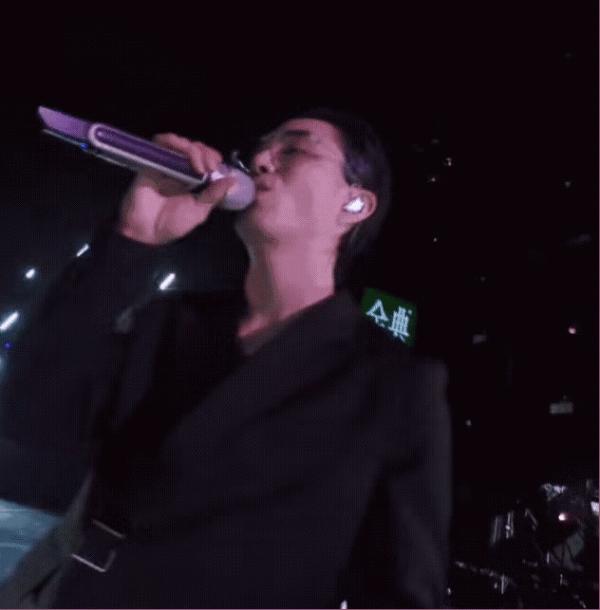 戴個眼鏡就想裝斯文敗類?這10位演員,展現的才是真“衣冠禽獸” 戴個眼鏡就想裝斯文敗類?這10位演員,展現的才是真“衣冠禽獸”