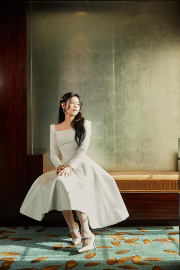 38歲陳妍希真不像當媽的人,穿一字裙打扮似鄰家女,初戀臉真減齡 38歲陳妍希真不像當媽的人,穿一字裙打扮似鄰家女,初戀臉真減齡