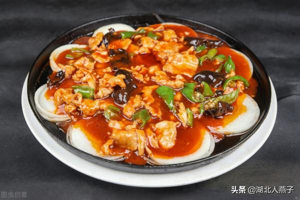 新疆12道特色經典名菜,全是硬菜,牛羊雞都有,極具新疆特色 新疆12道特色經典名菜,全是硬菜,牛羊雞都有,極具新疆特色