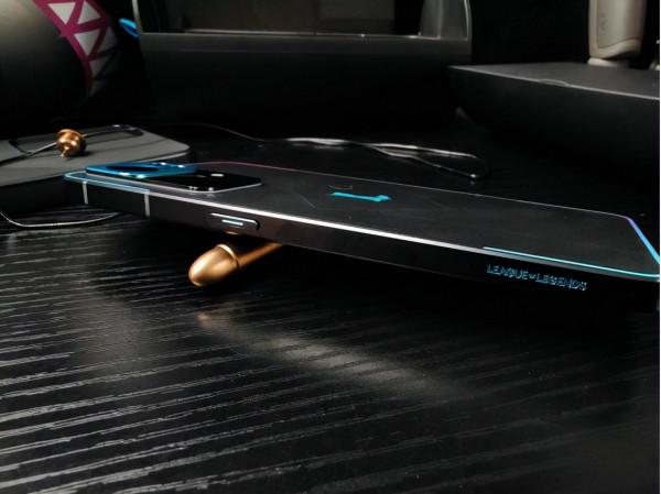 猶如開箱手辦一樣的快樂 OPPO英雄聯盟手遊定製機試用