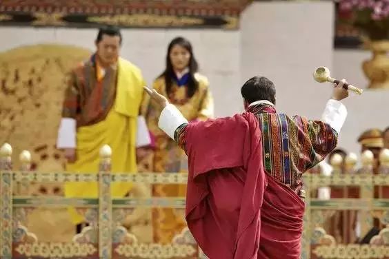 “等你長大了，我便娶你”14年的等待，他們終於成為全世界最幸福的夫妻