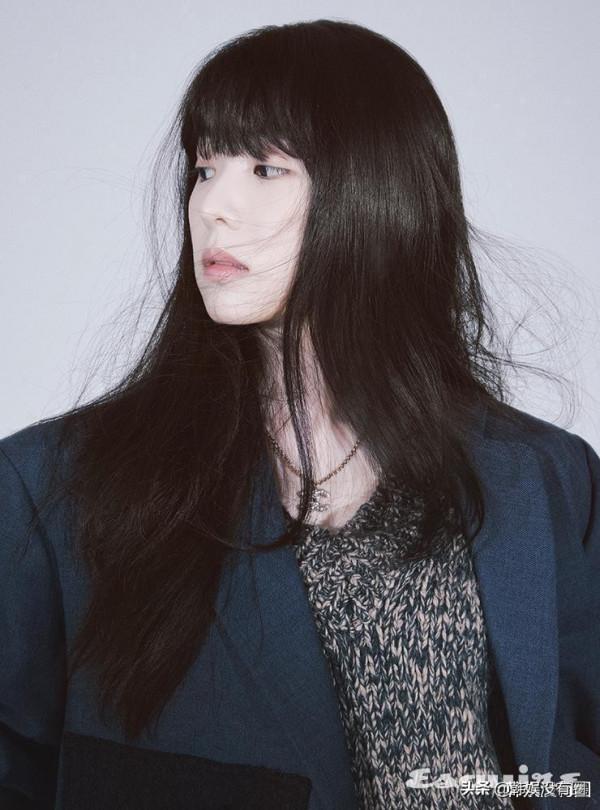 西裝、領帶太帥了!Irene裴珠泫《ESQUIRE》畫報公開引關注 西裝、領帶太帥了!Irene裴珠泫《ESQUIRE》畫報公開引關注