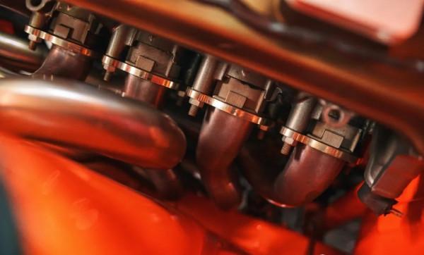 暴走日產皮卡，移植本田CBR摩托發動機